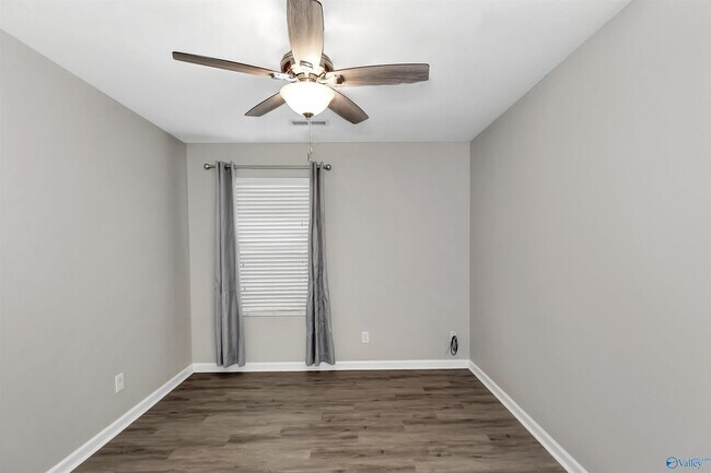 Building Photo - 325 Kenneth Blvd NW