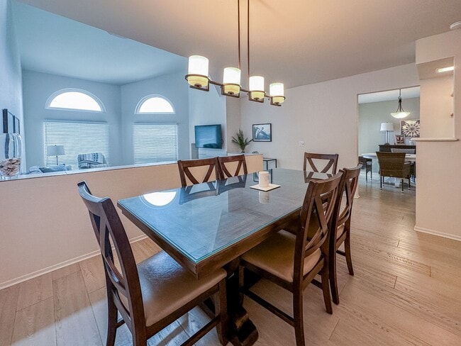 Building Photo - Tierrasanta Furnished Short-Term Rental