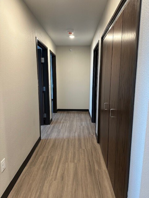 Building Photo - 15 19th Ave SW