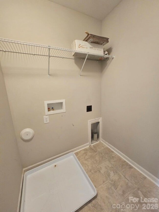 Building Photo - 411 Copes Ct