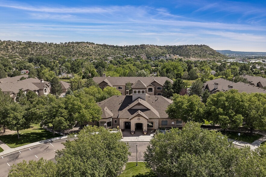 Primary Photo - Grand Centennial Apartments