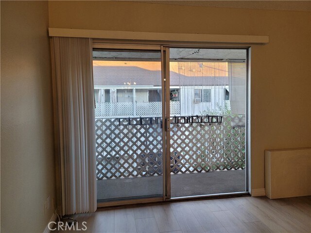 Building Photo - 3565 Linden Ave