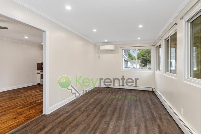Building Photo - Spacious 4-Bedroom Home with Huge Fenced Y...