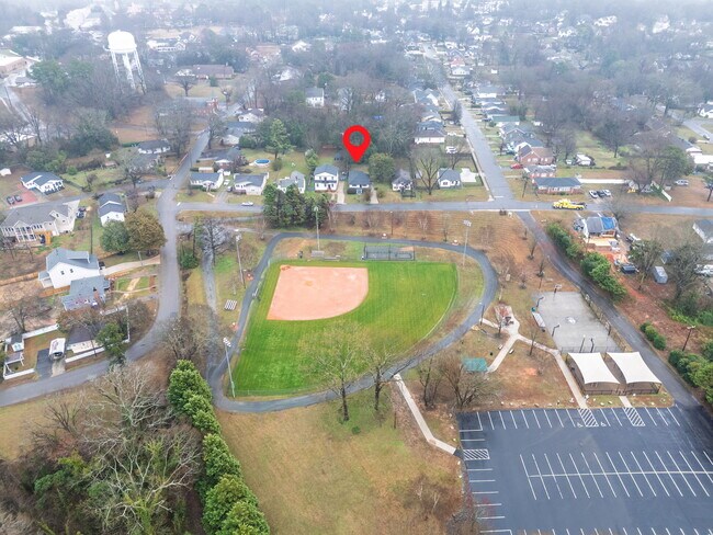 Building Photo - 306 Sacco St