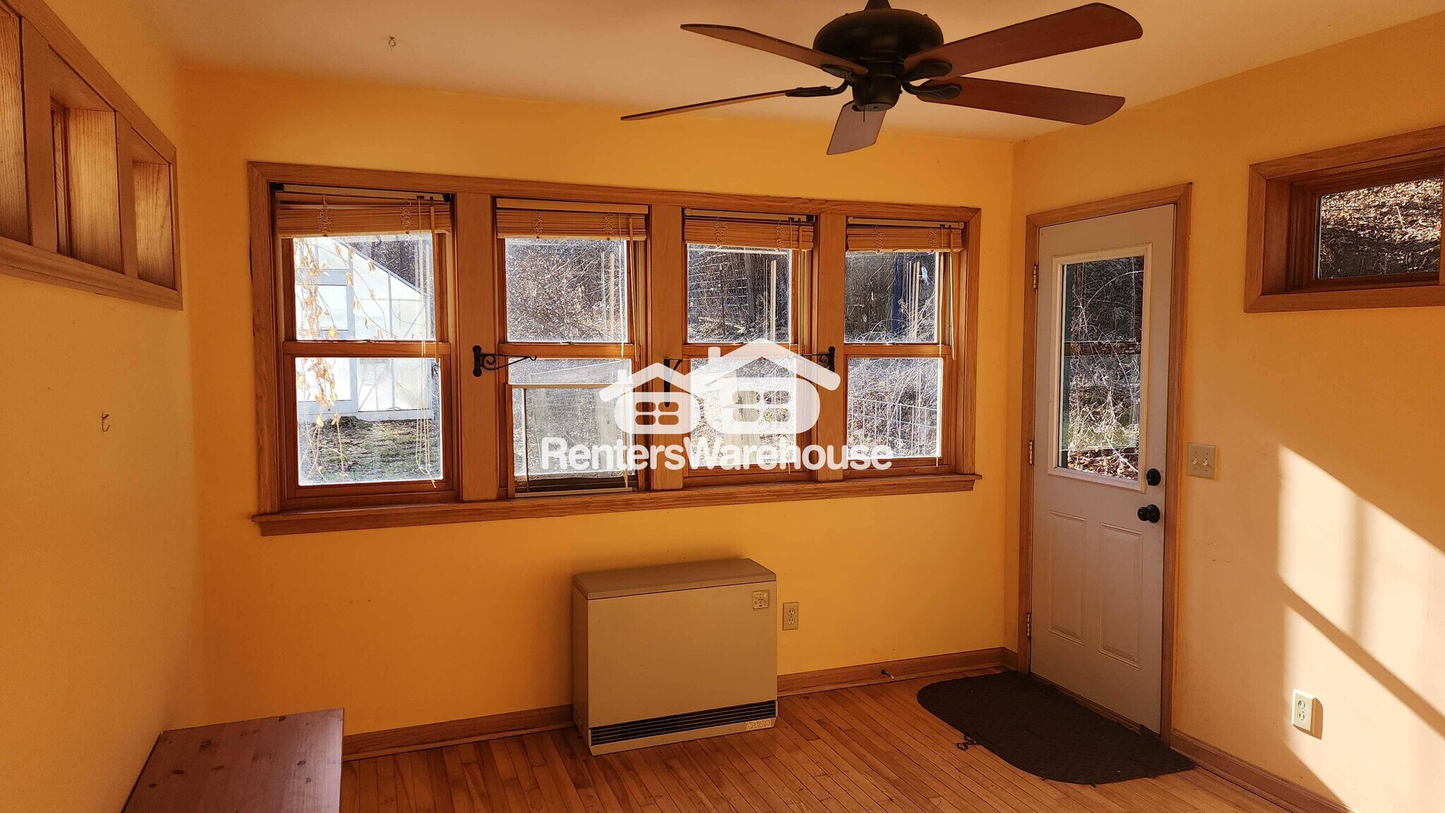 Building Photo - 1134 Rustic Rd 4