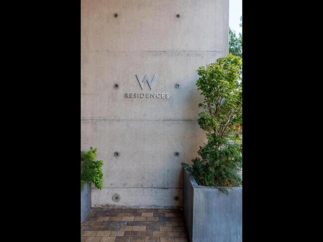 Building Photo - 210 Lavaca St