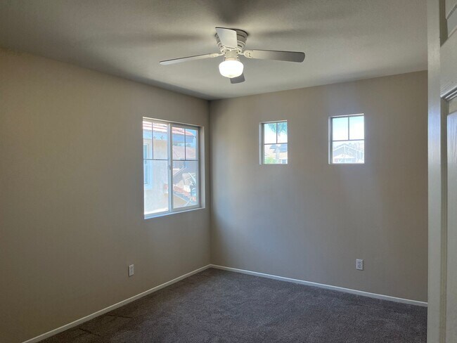 Building Photo - Paloma del Sol 4 bedroom on Cul-de-Sac