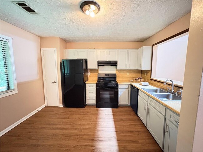 Building Photo - 5371 Century Trce