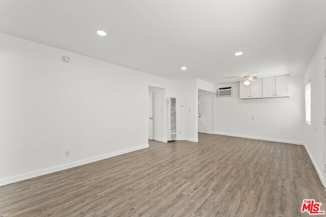 Building Photo - 20841 Community St