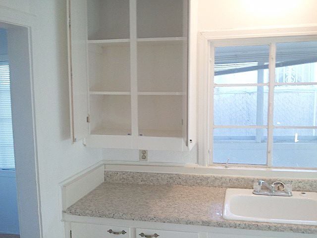 Building Photo - 203 N 13th St