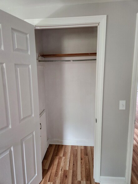 Bedroom 1 closet - 1 Hampson St