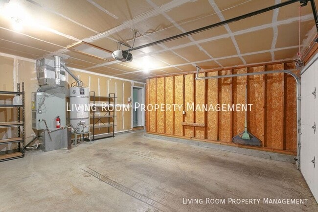 Building Photo - 8715 NE 109th Ct