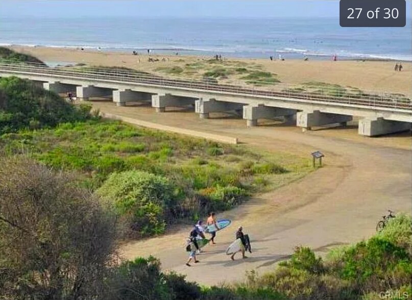 Building Photo - 23 Avenida Lobeiro