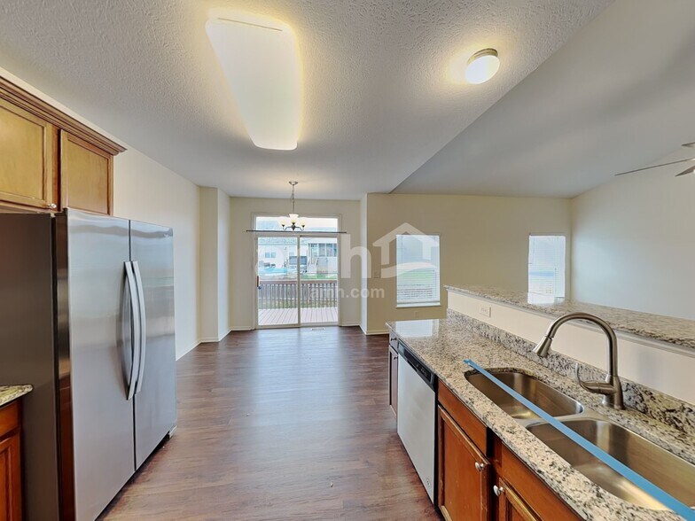 Building Photo - 210 Cherry Tree Ln