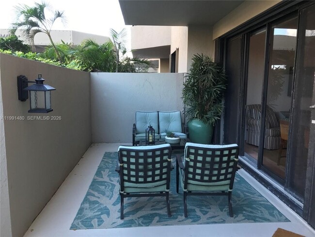 Building Photo - 201 Crandon Blvd