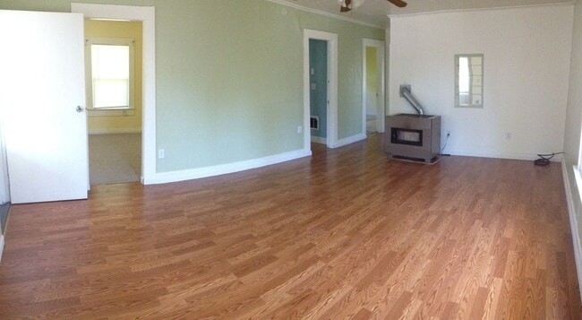 Building Photo - Fountain District 2 Bedroom Home!