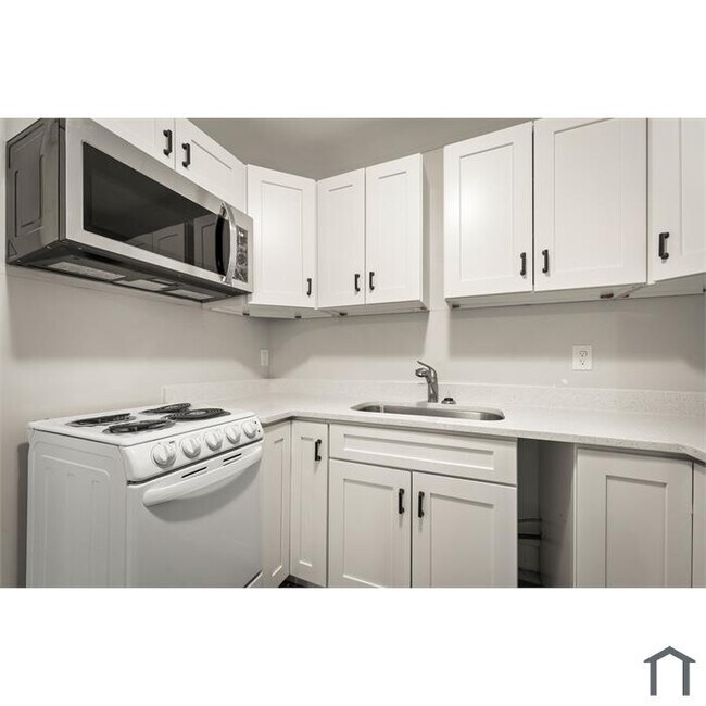 Building Photo - 5195 Cypress Crest Ln