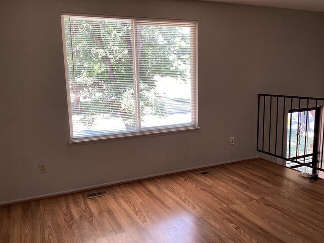 Building Photo - 14844 E Colgate Dr