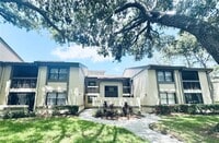 Building Photo - 328 Woodlake Wynde