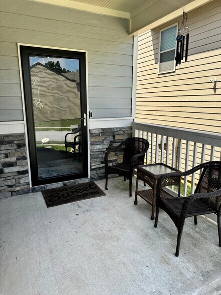 Front Porch - 4995 Jack Dr