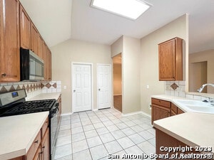 Building Photo - 7838 Sierra Seco