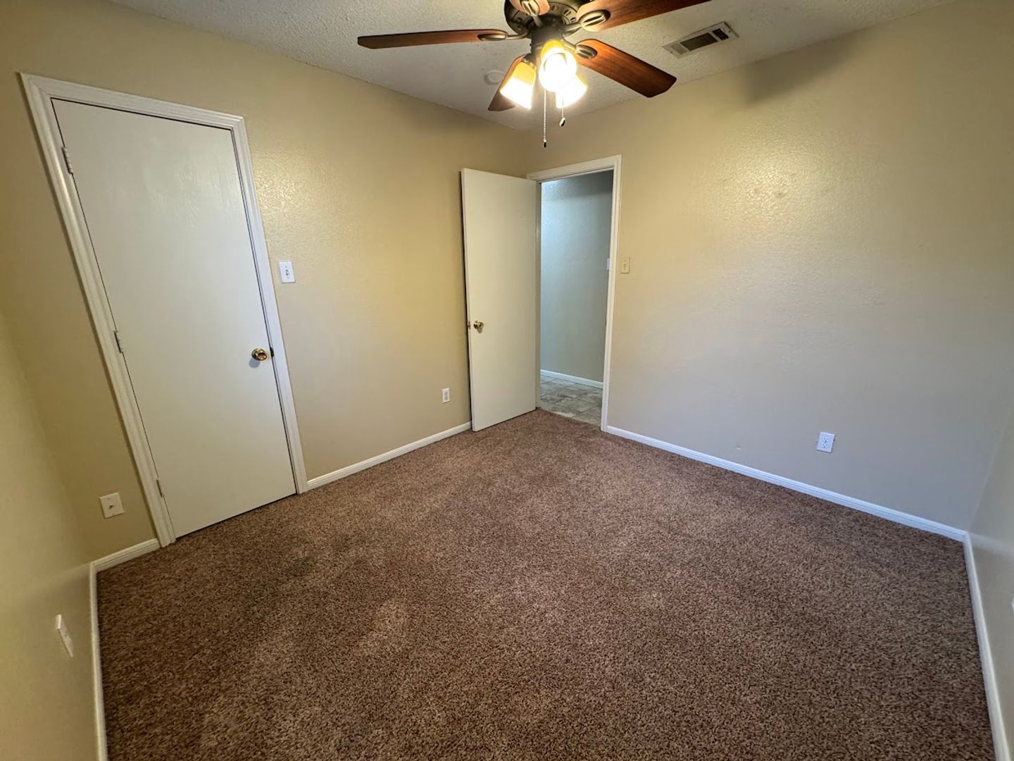 Building Photo - 4304 Sand Dollar Dr