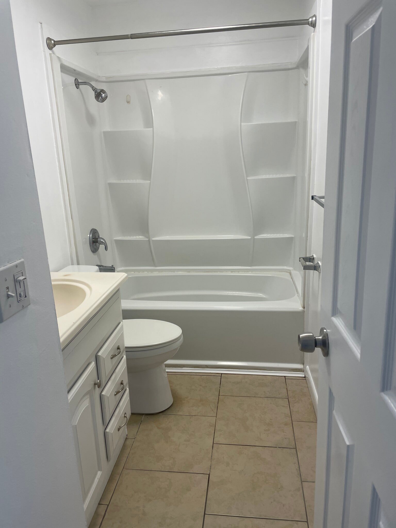 Building Photo - 2501 Harn Blvd