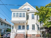 Building Photo - 2 bedroom in Salem MA 01970