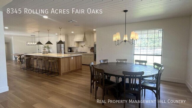 Building Photo - 8345 Rolling Acres Trail