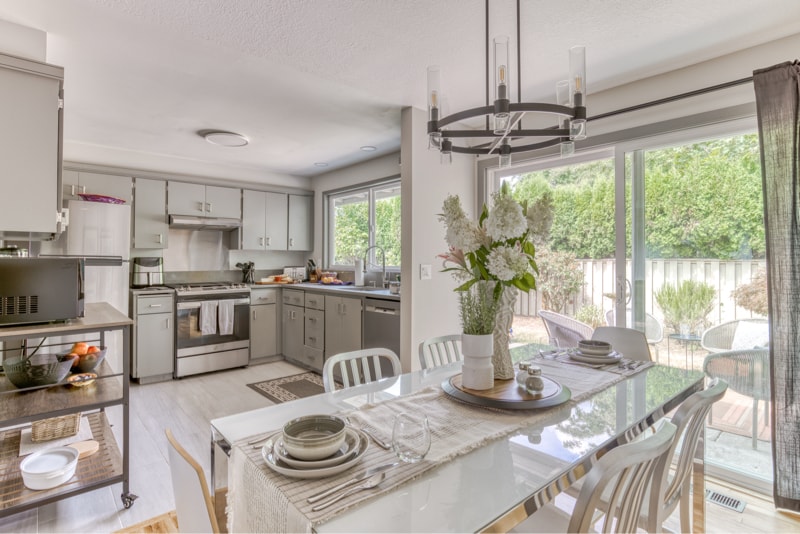 Building Photo - 9035 SW Monterey Pl