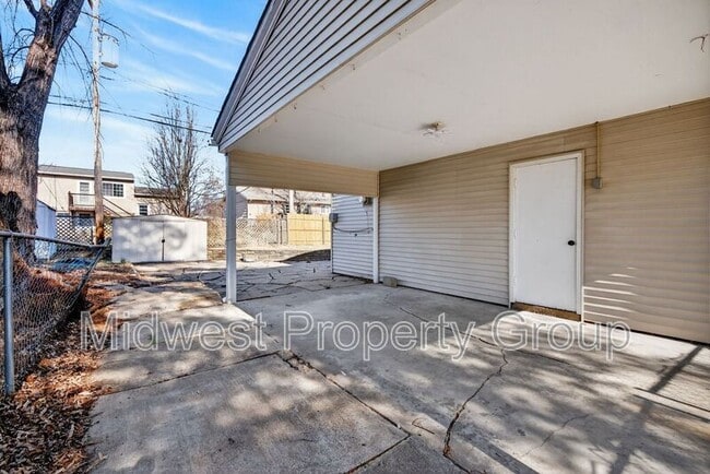 Building Photo - 36 Jamestown Dr