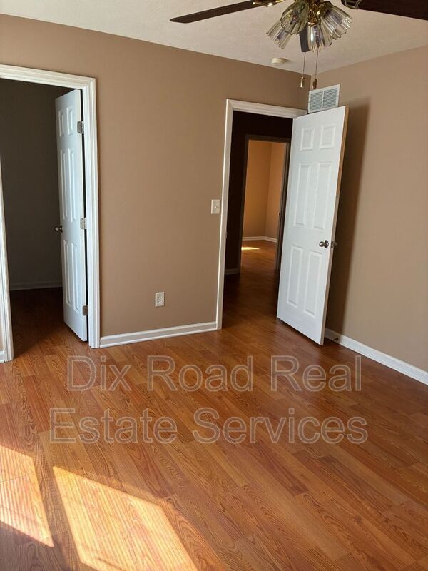 Building Photo - 2747 Tantivy Terrace