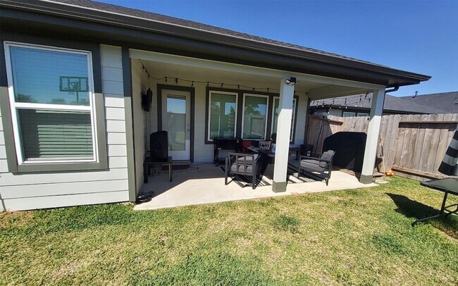 Building Photo - 31739 Margaret Woods Ln