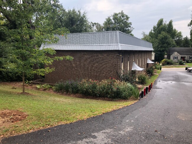 Primary Photo - 159 E Cloverhurst Ave