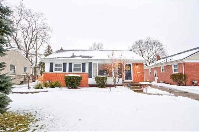 Primary Photo - 3743 Ravena Ave