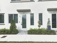 Building Photo - 6675 NW 102nd Path