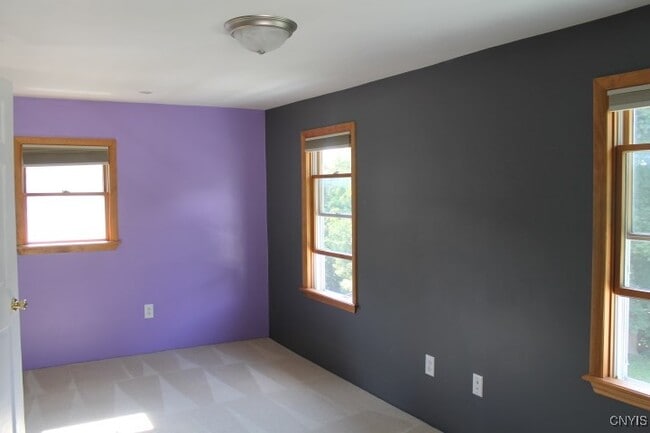 Building Photo - 375 Pawling St
