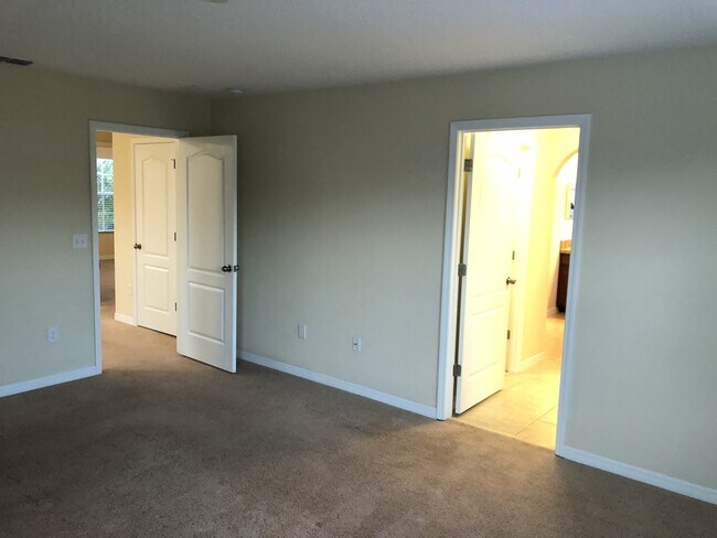 Building Photo - Beautiful Renovated 3/2.5 Located In Independence