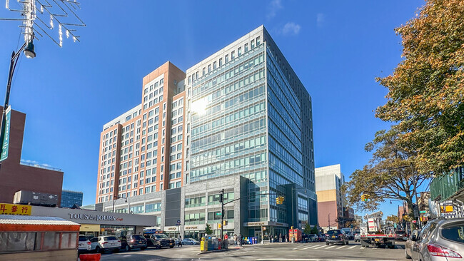 138-35 39th Ave - Flushing Commons Residences