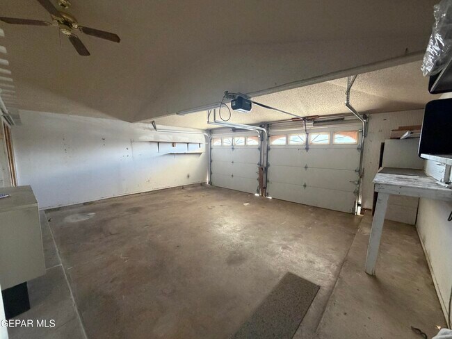 Building Photo - 2243 Seagull Dr