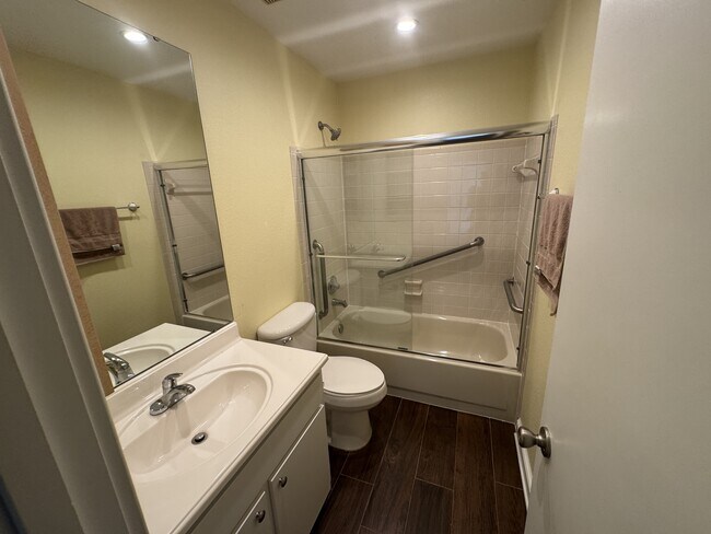 Building Photo - 234 Wava Ave