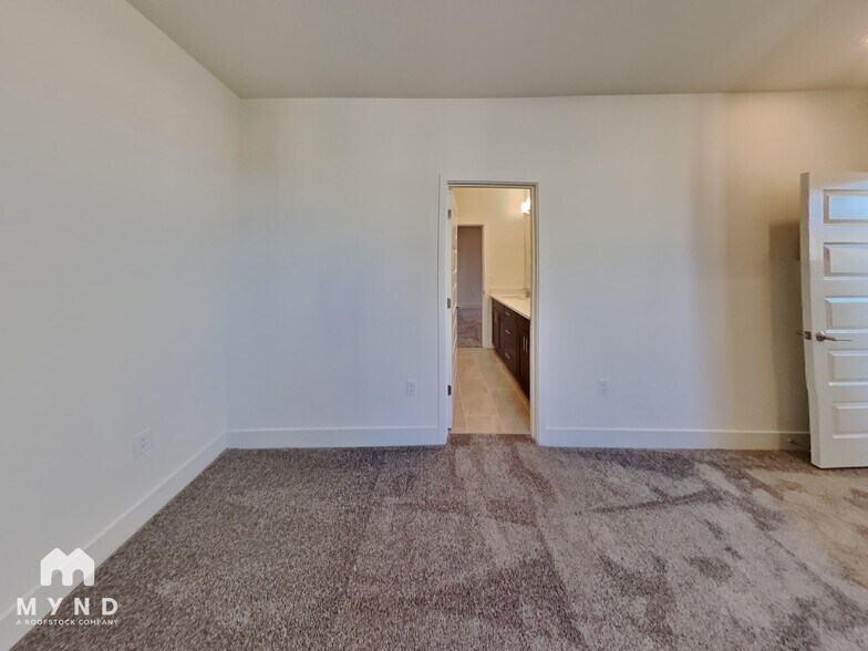 Building Photo - 8932 Upbeat Wy