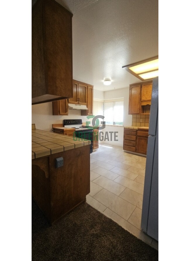 Building Photo - 3509-3511 Dragoo Park Dr.