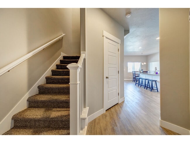 Building Photo - 730 S 1840 W