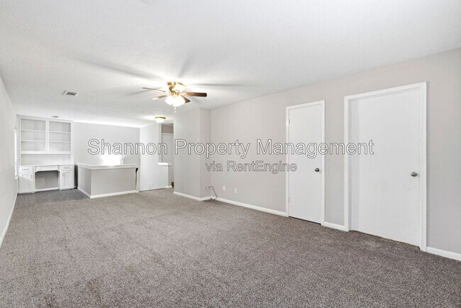 Building Photo - 6307 Jadecrest Dr