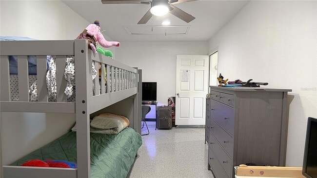 Building Photo - 35 Laurel Course