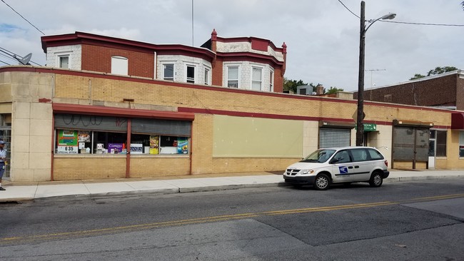 Building Photo - 2215 N Washington St