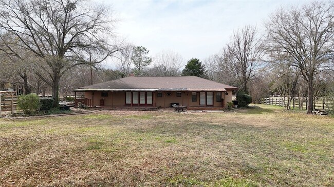 Building Photo - 6633 FM 36