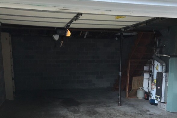 garage or storage area - 722 James St
