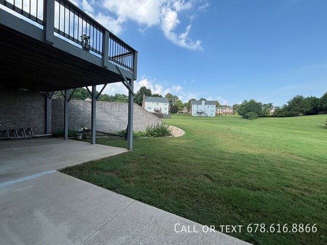 Building Photo - 70 Charleston Ln